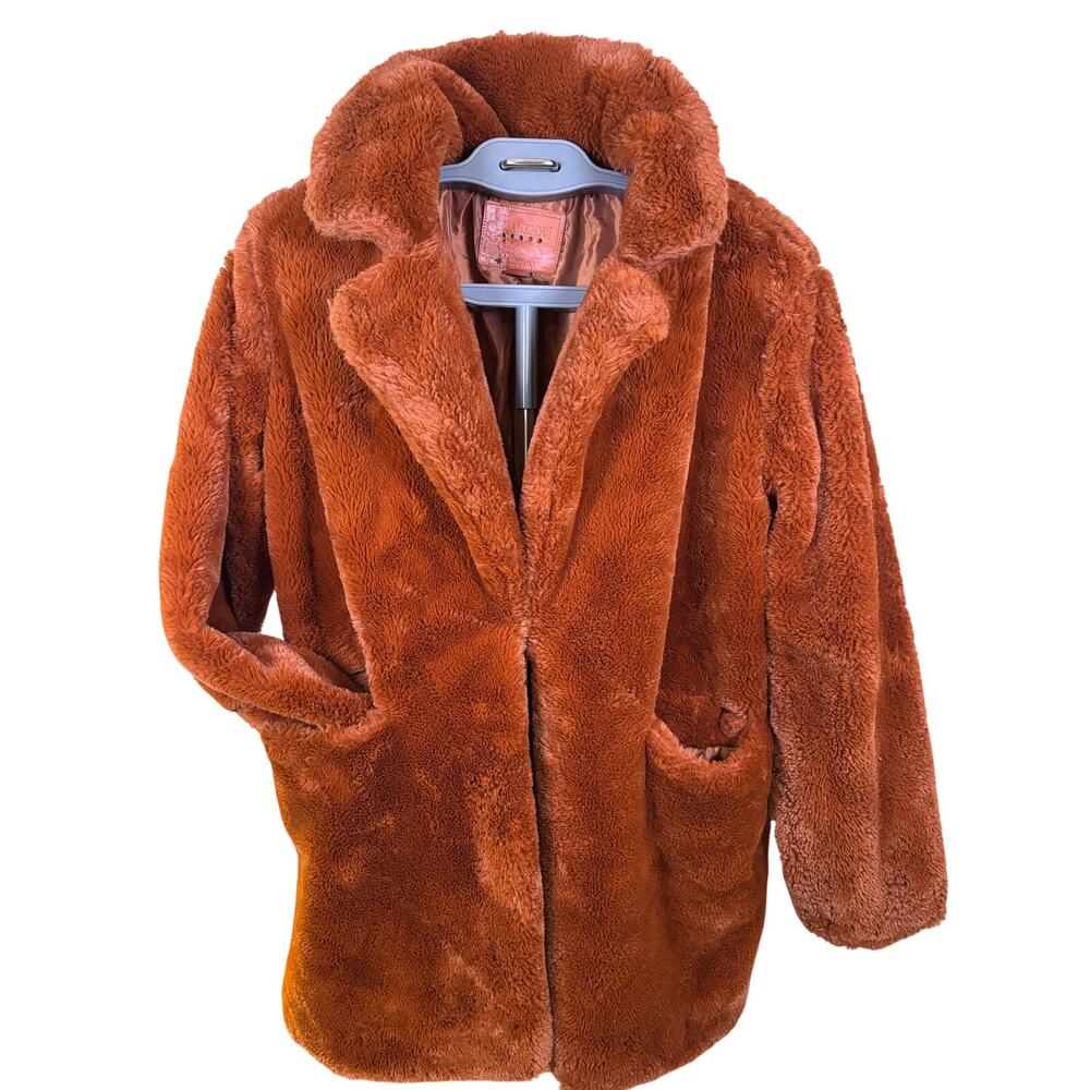 Blank NYC Coat Size SM Burnt Umber Fall Autumn Faux Fur Hook Latch Front Collar
